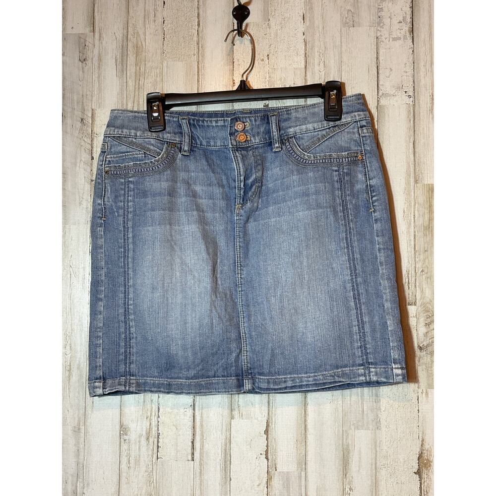Womens White House‎ Black Market Mini Denim Skirt Size 4